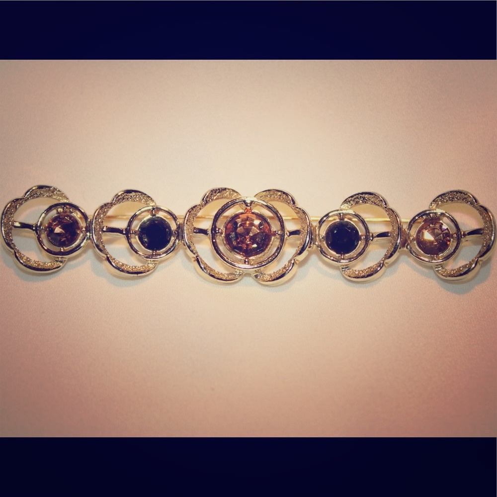 Sarah Coventry brooch